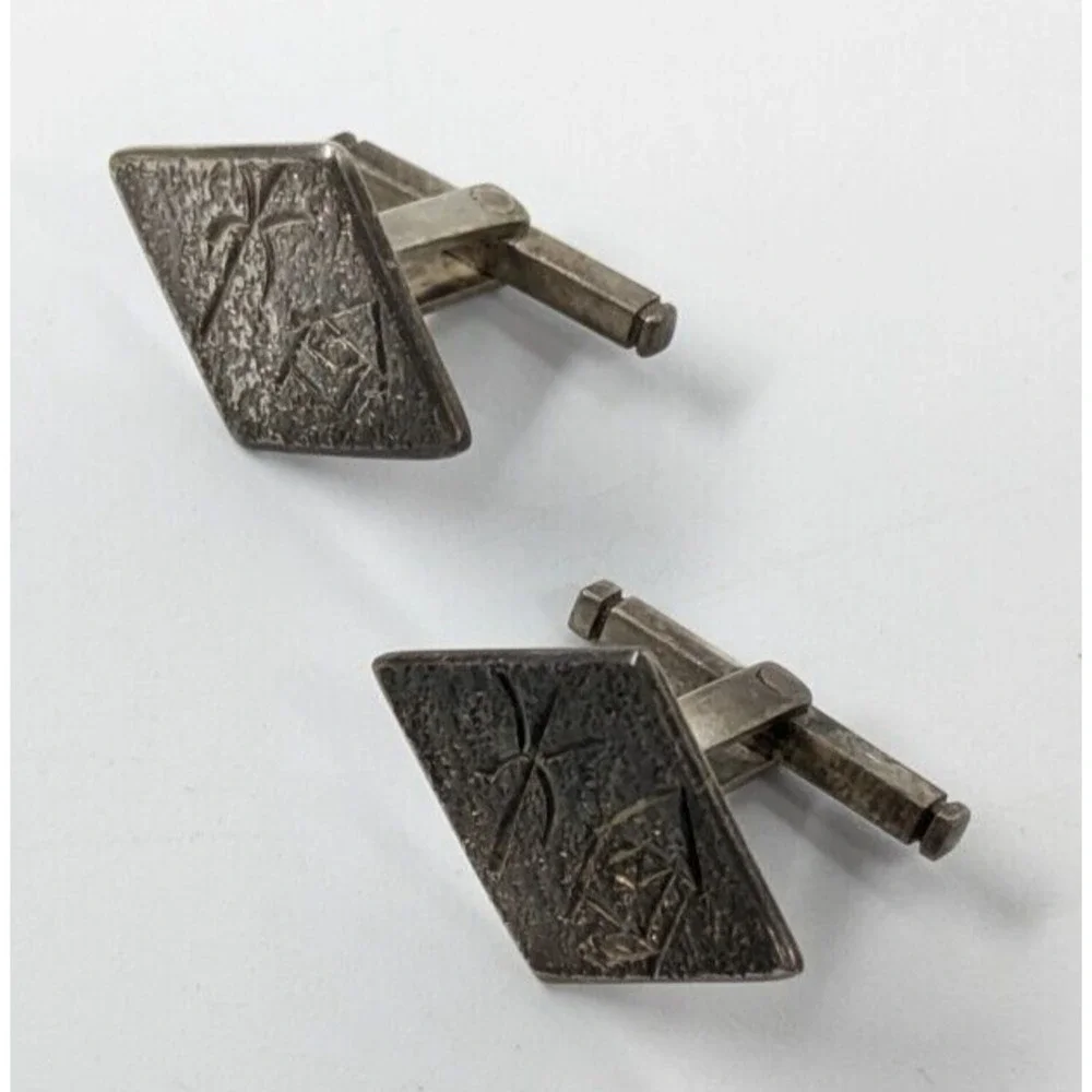 950 Sterling Silver Textured Diamond Shaped Chinese? Symbols Men's Cufflinks